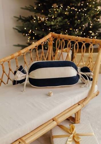 poduszka cukierek granatowa