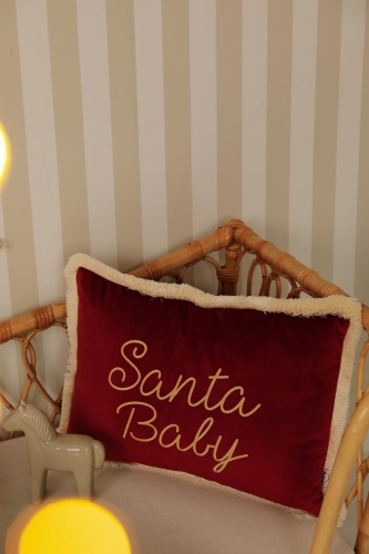 czerwona poduszka świąteczna